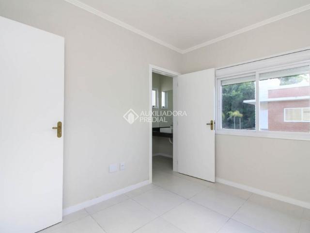 Casa em Condomínio com 3 quartos e 123m² para alugar em Hípica, Porto Alegre