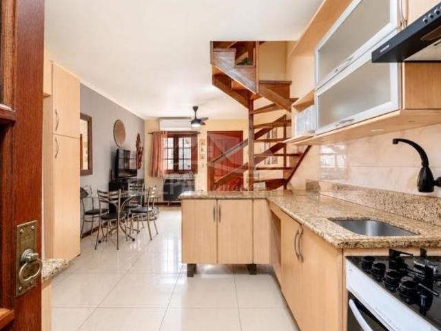 Casa em Condomínio com 3 Quartos e 1 Suíte em Camaquã, Porto Alegre RS: Venha conhecer!
