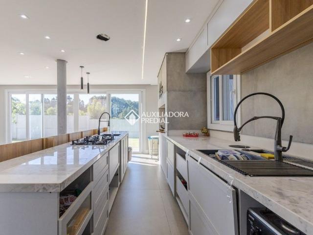 Casa em Condomínio com 3 quartos e 297m² para alugar em Floresta, Nova Santa Rita