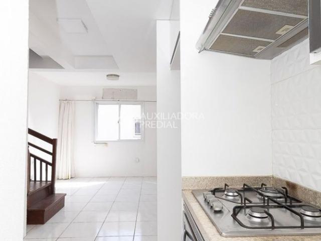Casa em Condomínio com 3 quartos e 75m² para alugar em Hípica, Porto Alegre