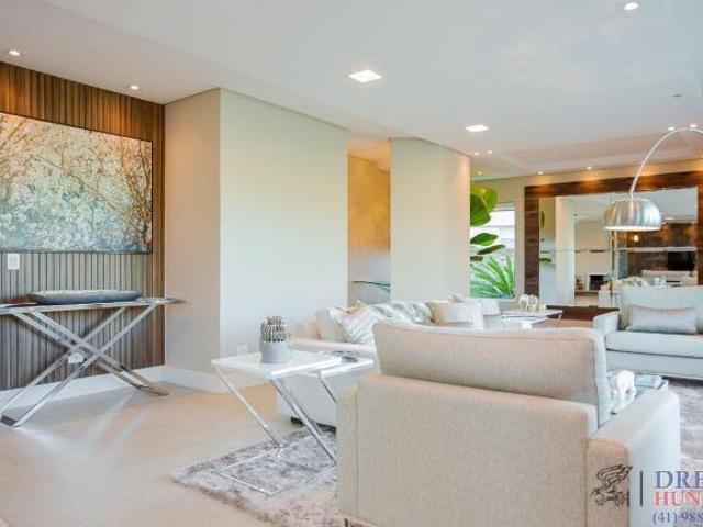 Casa em Condomínio, com 450m², 4 suítes, Quatro Barras