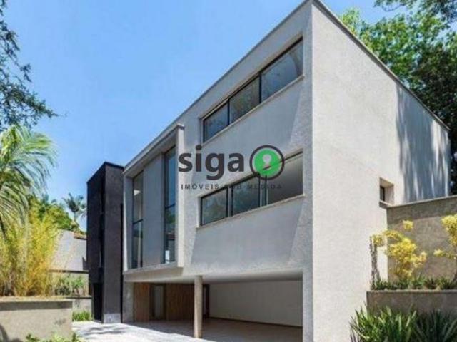 Casa em condomínio com 4 suites, 4 vagas, Jardim Cordeiro para venda