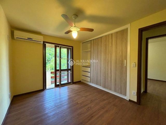 Casa em Condomínio com 4 quartos e 490m² para alugar em Rio Tavares, Florianópolis