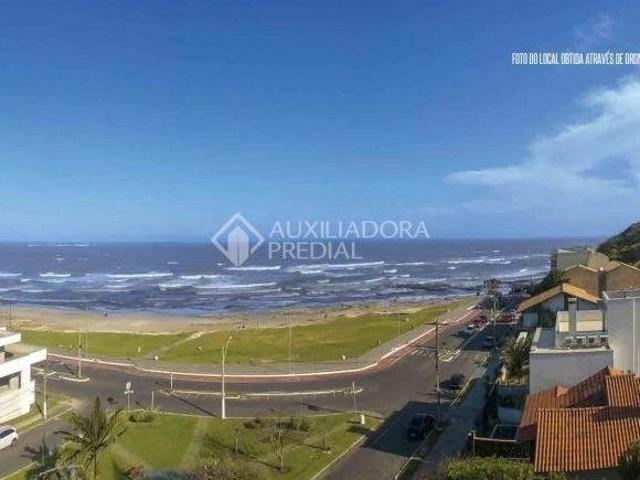 Casa em condomínio com 4 quartos e 4 suites e 4 vagas em Torres RS