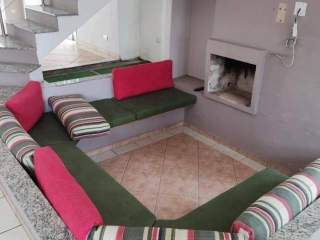 Casa em Condomínio com 4 quartos no Bairro Vila Branca