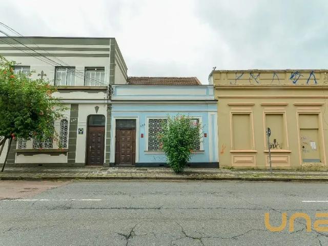Casa em Condomínio Centro 100m²
