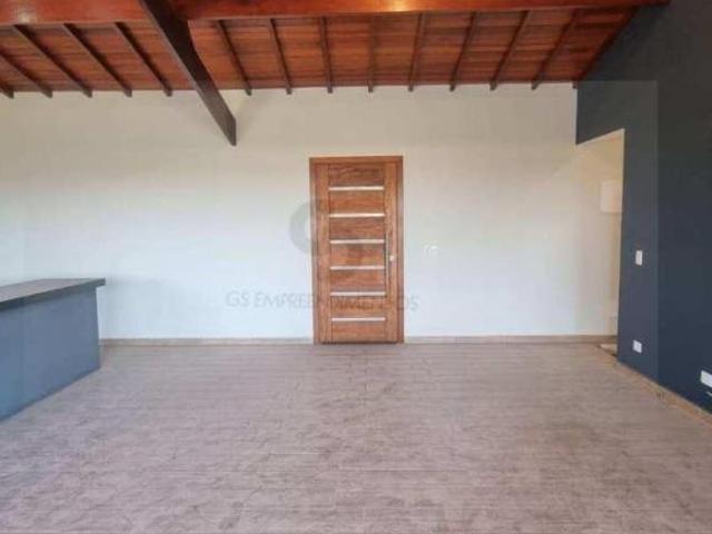 Casa em condomínio, à 40 minutos de São Paulo, com 4 dormitórios. Lazer e vista excepcional