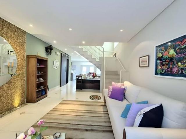Casa em condomínio à venda, 4 dormitórios e 180 m², Vila Nova Caledônia São Paulo