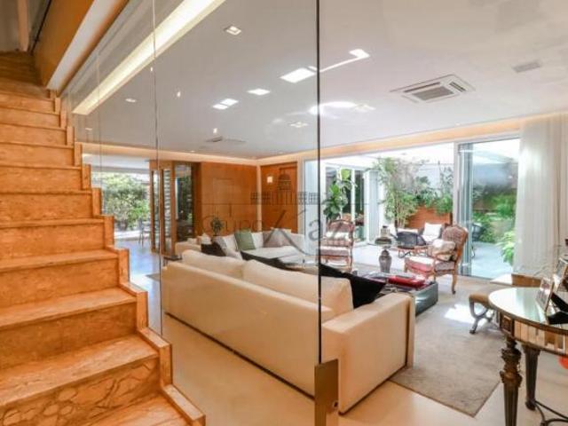 Casa em Condomínio à Venda Alto de Pinheiros 4 Quartos suítes