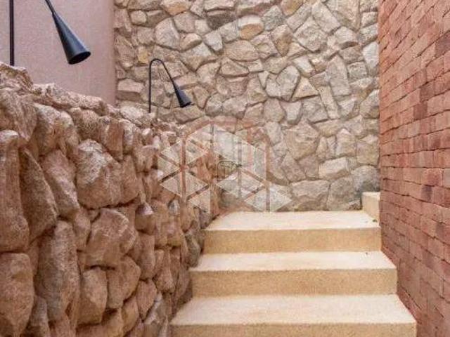 Casa em Condomínio à Venda com 484 m² 4 suítes, 6 vagas Condomínio Alphaville3