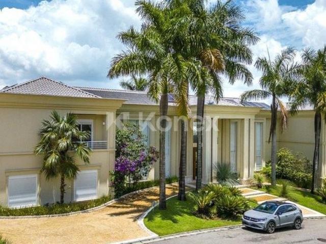 Casa em Condomínio à venda com 5 quartos em Tamboré, Barueri