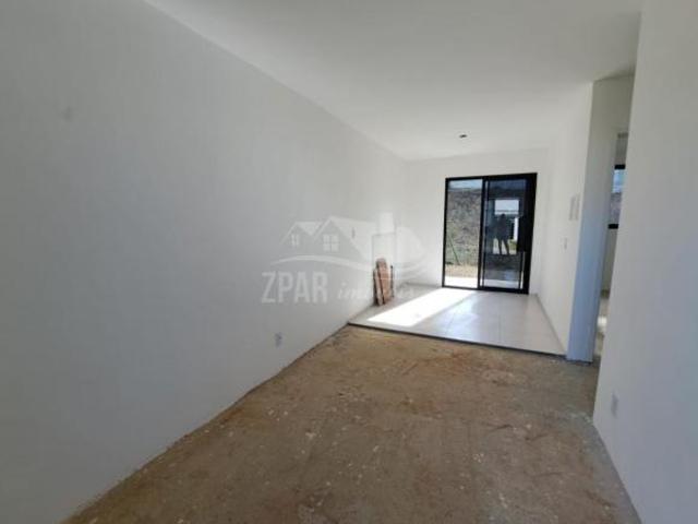 Casa em Condomínio à Venda em Viamópolis, Viamão RS: 2 quartos, 2 salas, 1 vaga, 42,95m² de área
