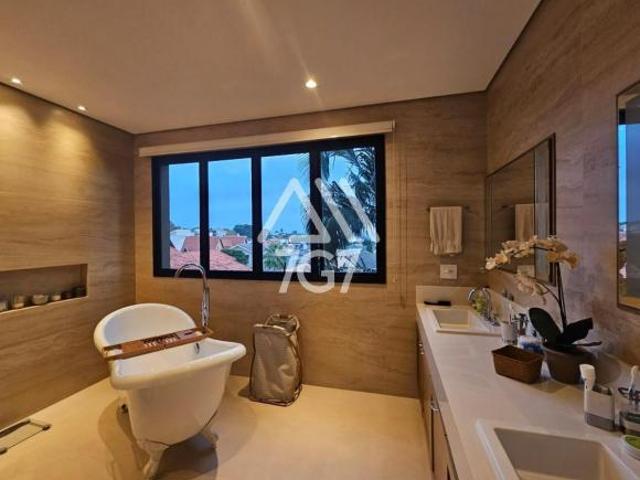 CASA EM CONDOMÍNIO À VENDA EM ALPHAVILLE | CA0167