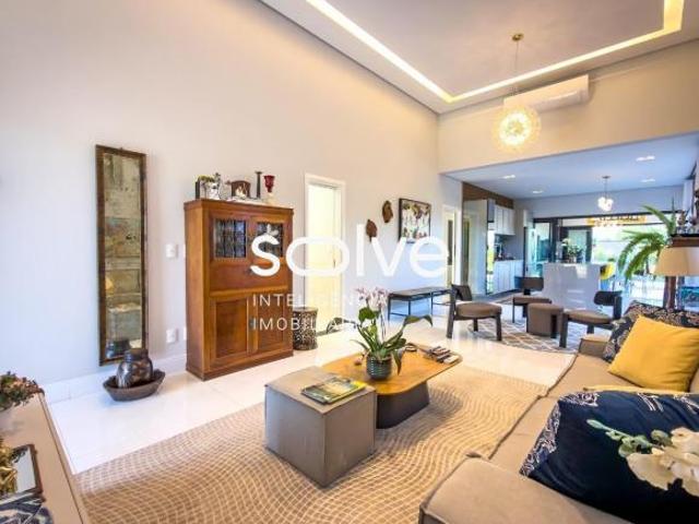 Casa em Condomínio à venda em Indaiatuba Villa Sapezal, 3 quartos 208 m² por 2.400.000,00