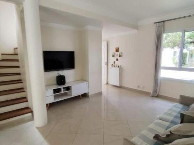 Casa em Condomínio à Venda em Jundiaí SP, Bairro Jardim Shangai: 3 Quartos, 1 Suíte, 2 Salas, 2 Banh