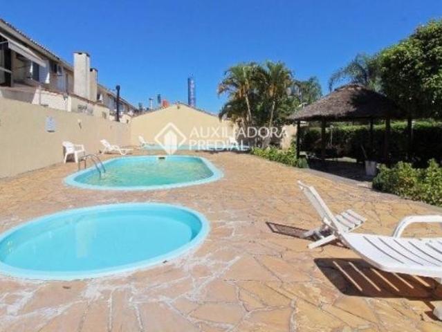 Casa em Condomínio à venda em Porto Alegre