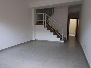 Praça Maria do Carmo da Silva - Garagem