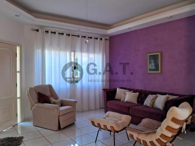 Casa em Condomínio à Venda em Sorocaba SP, Bairro Granja Olga: 3 Quartos, 1 Suíte, 5 Salas, 4 Banhei