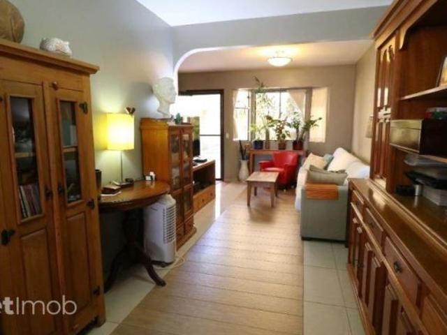Casa em condomínio à venda na Vila Anglo Brasileira