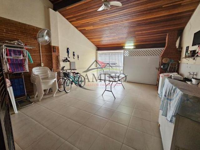 Casa em Condomínio à Venda – Praia da Enseada | Guarujá/SP