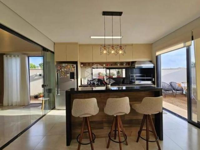 CASA EM CONDOMINIO ALTO PADRAO VILA DO GOLF