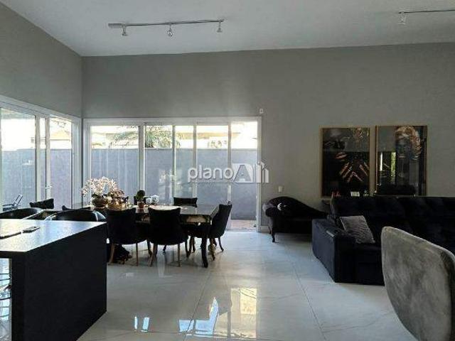 Casa em Condomínio Alphaville Gravataí para aluguel, com 252m², 3 quartos 3 suítes São Vicente Alphaville Gravataí / RS por R$ 16.500,00