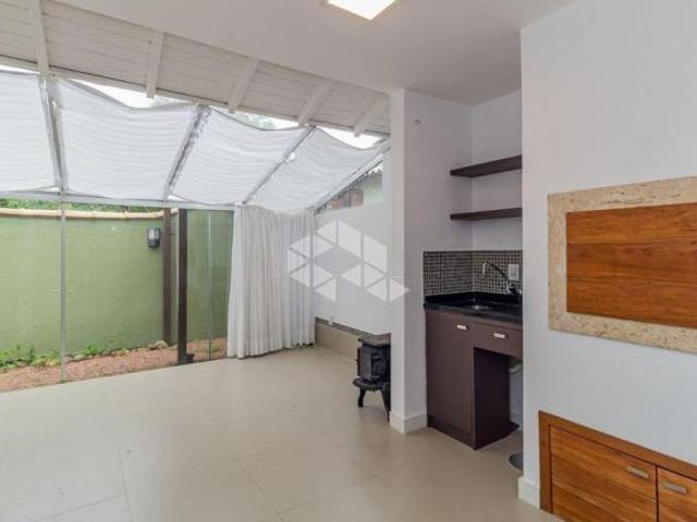 Casa em condomínio bairro Ipanema