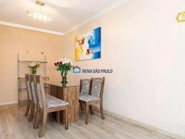Casa em Condomínio. Bairro Saúde. 3 quartos, suíte, 2 vagas. Metrô a 700M