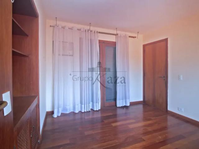 Casa em Condomínio Butantã 4 Dormitórios 480m²