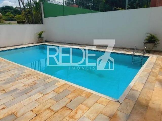 Casa em Condomínio de Luxo em Campinas SP: 4 Quartos, 3 Suítes, 3 Salas e Mais!