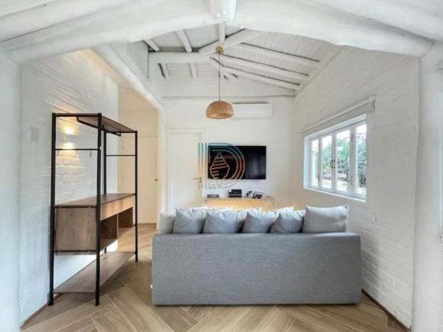 Casa em Condomínio de Luxo em Juquehy: 2 quartos, 2 suítes, 1 sala, 2 banheiros, 2 vagas, 88m² São