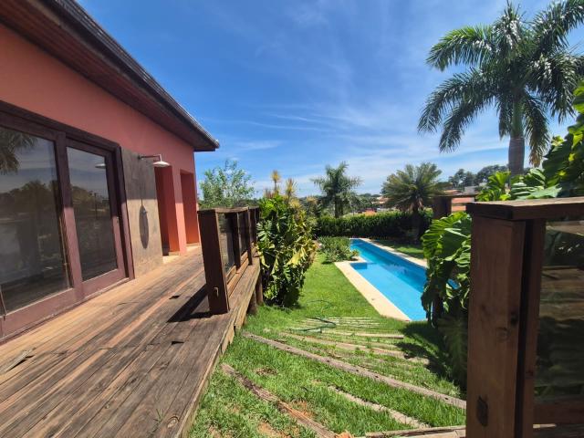 Casa em Condomínio de Luxo para Locação em Aracoiaba da Serra SP 3 Quartos, 3 Suítes, 2 Salas Village Araçoiaba 219m² Imperdível!