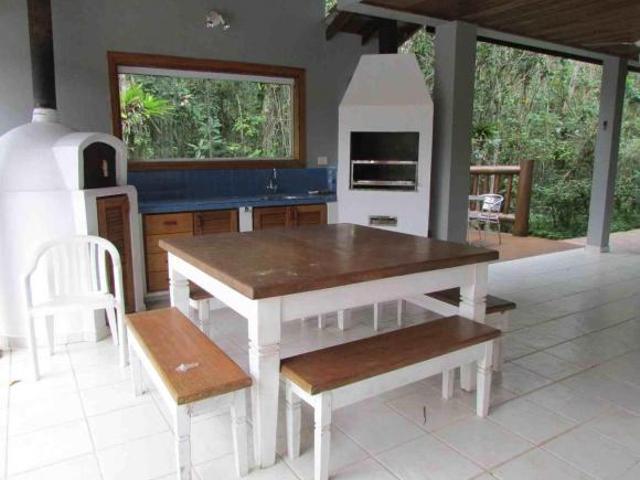 CASA EM CONDOMÍNIO DISPONÍVEL PARA VENDA E LOCAÇÃO PRAIA DA BALEIA