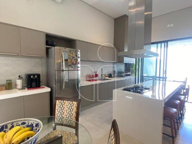 Casa em Condomínio em Esmeralda Residence II Marília, SP