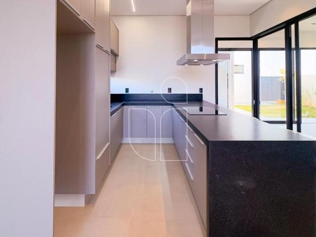 Casa em Condomínio em Jardim Flamingo Marília, SP por 245000