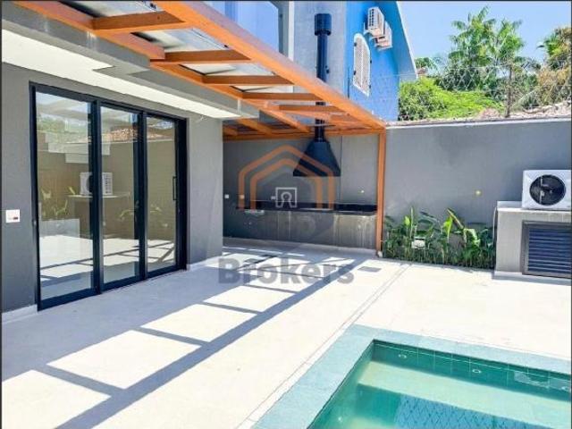 Casa em Condominio em Juquehy São Sebastião, SP