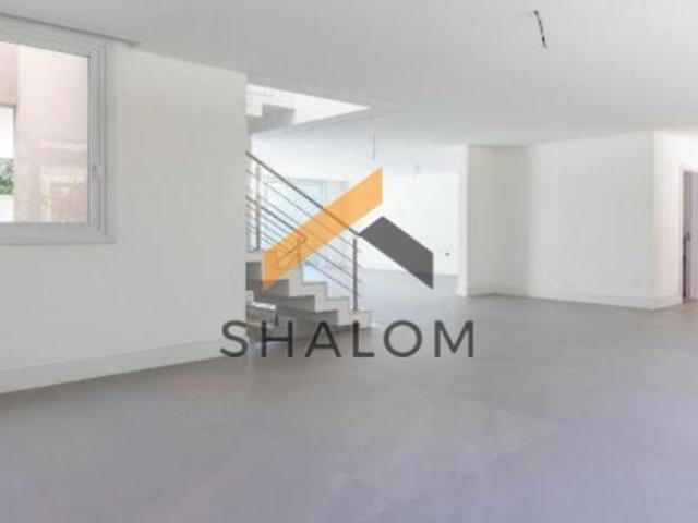 Casa em Condomínio Exclusivo no Jardim dos Estados