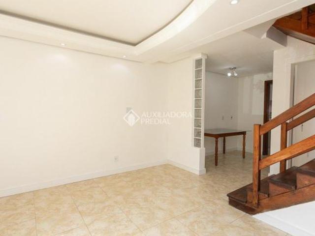 Casa em condomínio fechado