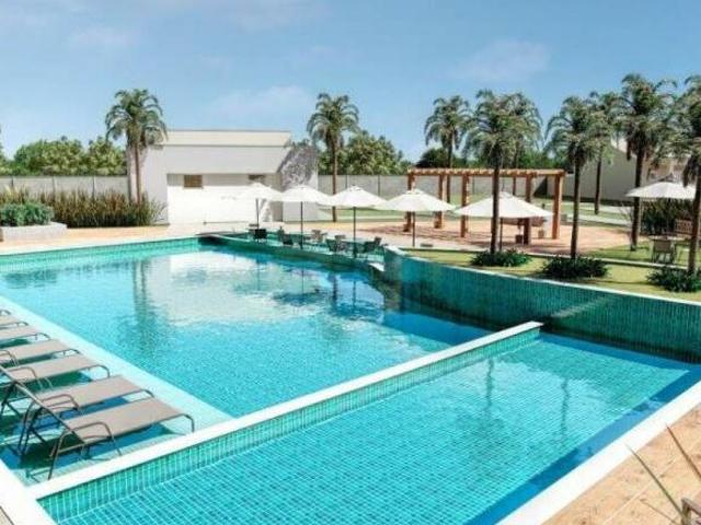 Casa em condomínio fechado