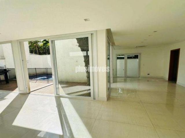 CASA EM CONDOMINIO FECHADO 365,0M² ÁREA PRIVATIVA 4 SUÍTES 6 VAGAS DE GARAGEM1