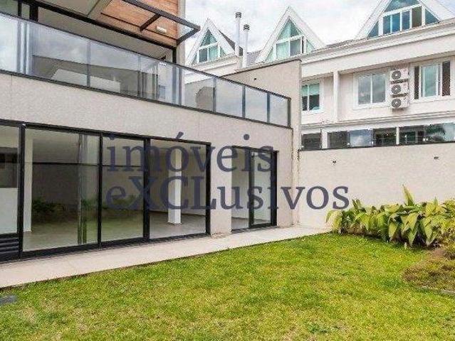 Casa em condomínio fechado, 3 suítes 03 vagas, jardim, Curitiba