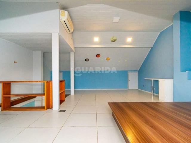 Casa em condomínio fechado com 3 dormitórios, sendo 1 suíte no bairro Tristeza. COD: 17671