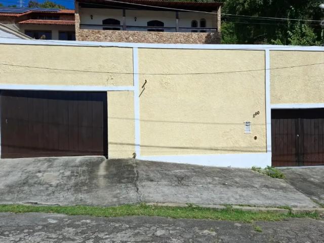 Casa em condomínio fechado com 4 quartos para alugar na Rua São Caetano do Sul, 290, Vila Valqueire, Rio de Janeiro