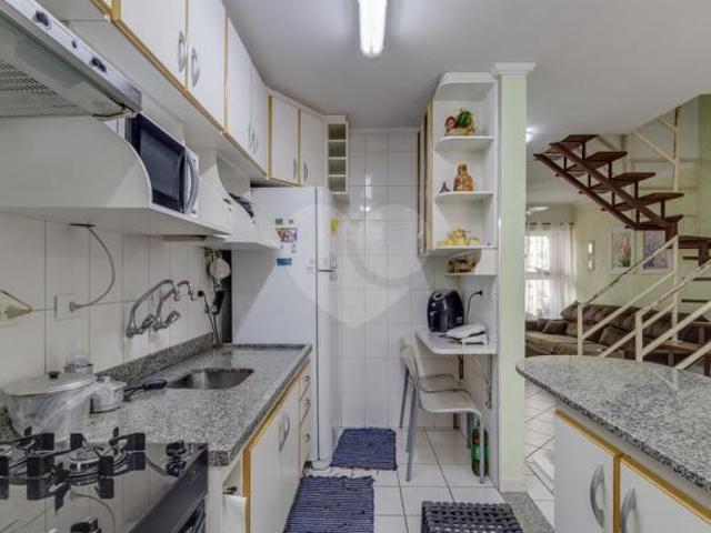 Casa em Condominio Fechado com Piscina e Churrasqueira no Alto da Boa Vista