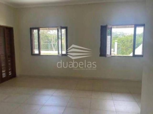 Casa em condomínio fechado em Jambeiro