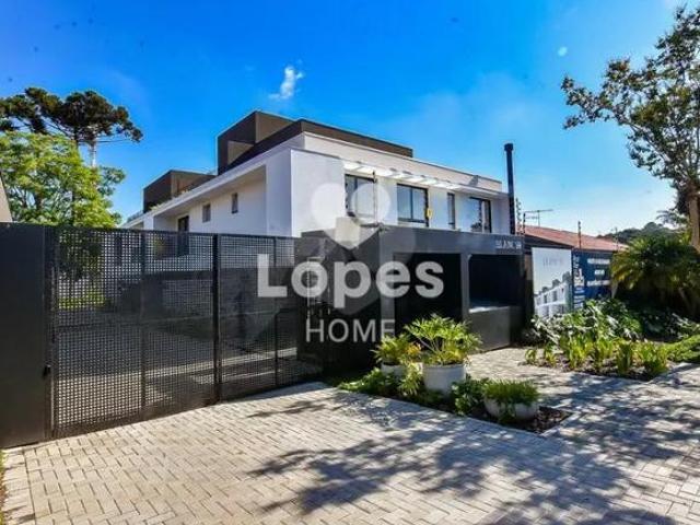 Casa em Condomínio Fechado no Guabirotuba – Curitiba