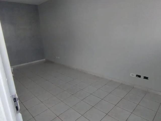 Casa em condomínio fechado no Novo Horizonte, com dois quartos e bem localizado