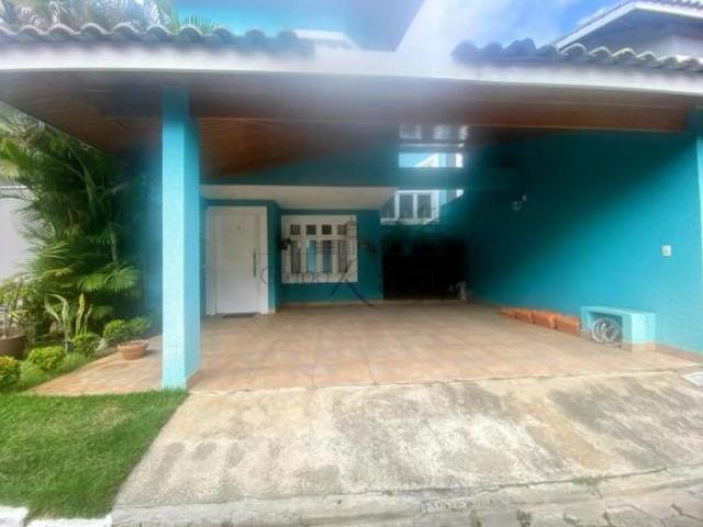 Casa em Condomínio Itália Boulevard Jardim Santa Maria Jacareí 3 Dormitórios uma suíte 160m²