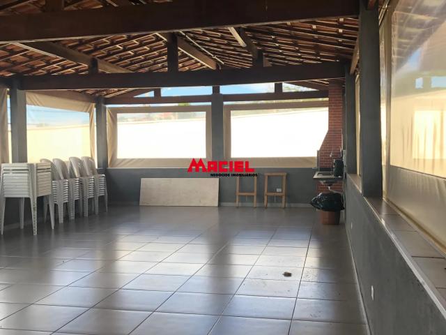 Casa em Condomínio Jd. das Paineiras II