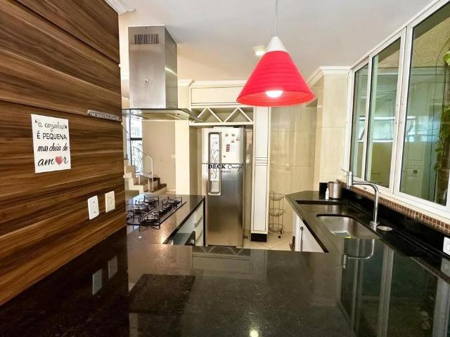 Casa Em Condominio Mobiliada Com Móveis Planejados E Eletros, 3 Quartos Sendo 1 Suíte, 2 Vagas de Ga
